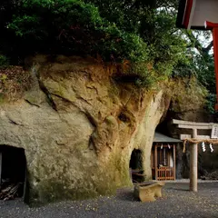 岩樟神社