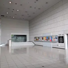 高周波文化ホール（新湊中央文化会館）