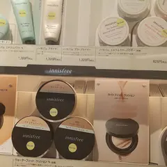 イニスフリーEST店