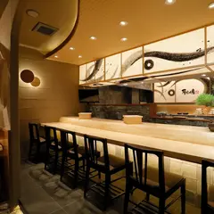 かき小屋 厚岸水産 豊田本店