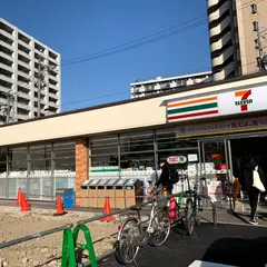 セブン-イレブン 名古屋萱場２丁目店