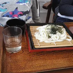 レストランはとむぎ館