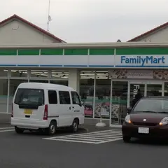 ファミリーマート 水戸堀町店