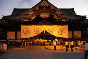 ⛩靖国神社〜🍶皇居〜東京駅を2時間ゆるゆるお散歩👣
