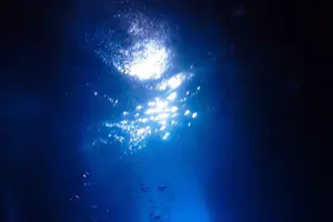 初めての沖縄観光✈️2泊3日で本島を満喫🏖 - 到着日に青の洞窟でダイビング！編