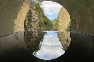 清津峡渓谷トンネルからのアートの越後湯沢！