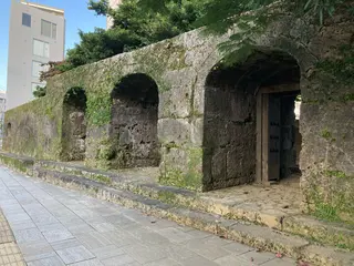 旧崇元寺石門