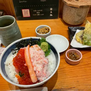 海鮮丼 五鉄