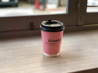 DUMBO Doughnuts and Coffee（ダンボドーナッツ＆コーヒー）