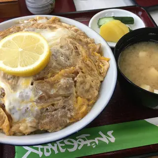 そばの岩久