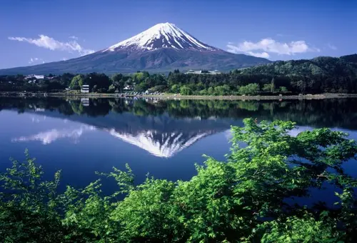 【1泊2日】富士山の色々な顔を楽しめる！ぐるっと一周ドライブプラン！