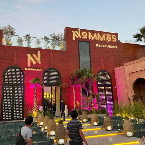 NOMMOS