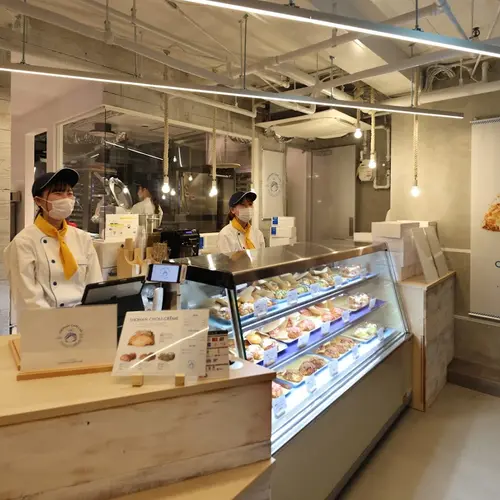 湘南カフェラボ -湘南シュークリーム-