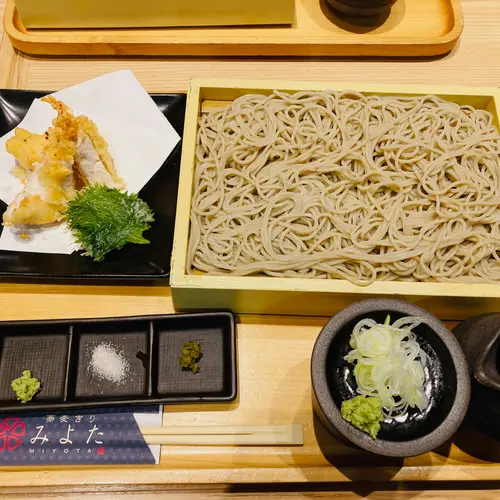 蕎麦きり みよた