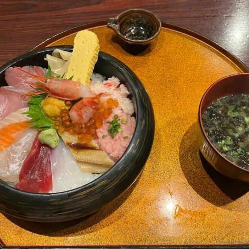 近江町食堂