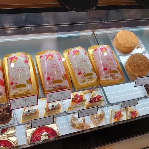 アンリ・シャルパンティエ名古屋三越栄店
