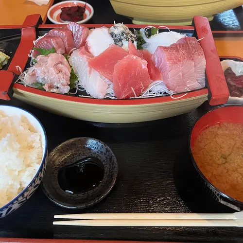 さかな屋の食事処うおたみ