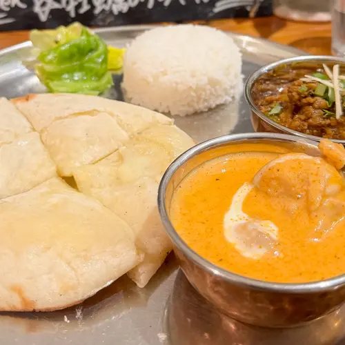 safed (サフェード) curry＆tandoor