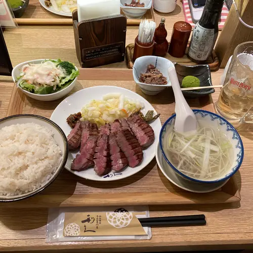 牛たん炭焼 利久 仙台駅店