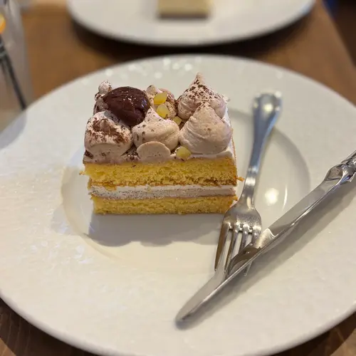 ＩＳＵＺＵ ＣＡＦＥ いすずカフェ