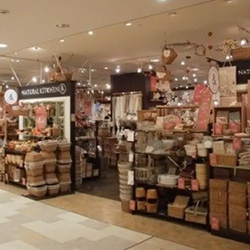 １００円ショップセリアヴィーナスフォート店