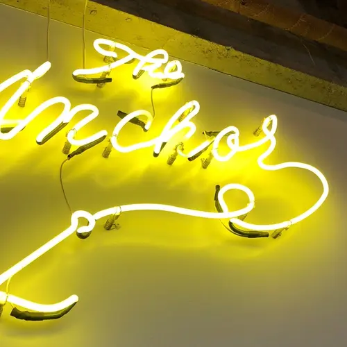The ANCHOR Coffee & Wine Stand（アンカー コーヒー＆ワインスタンド）