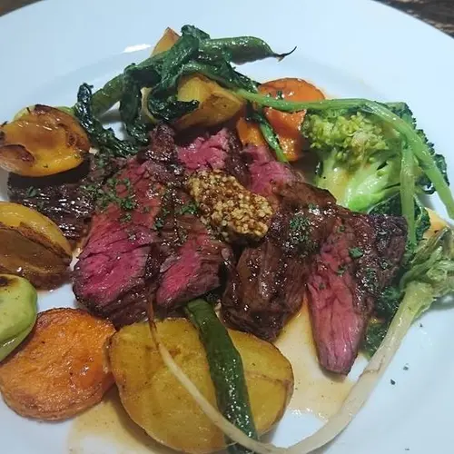 ん bistro