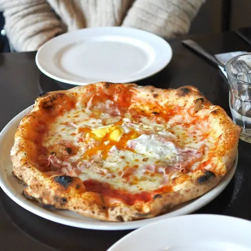 ピッツァ・イナ（ＰＩＺＺＡ１７）