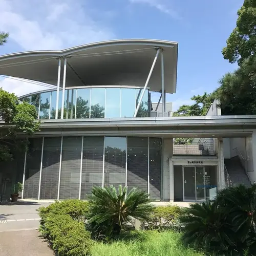 茅ヶ崎市美術館