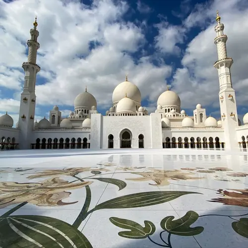 Sheikh Zayed Grand Mosque Center
