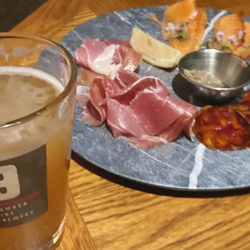 QUAYS pacific grill （キーズ パシフィック グリル）