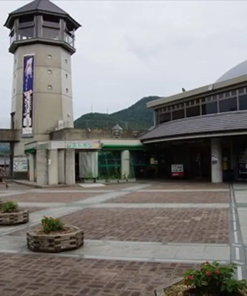 徳島県つるぎ町の「貞光ゆうゆう館」、ドライブの休憩とともにグルメも楽しみ。