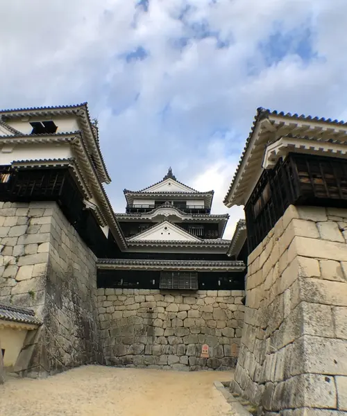 【日本100名城】松山から高松まで歴史と100名城を巡る旅
