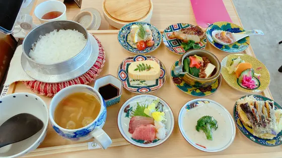 「かま飯まんぷく＆カフェ」