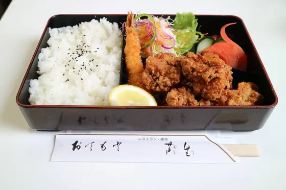 Karaage Bento (boxed meal w/ deep fried chickens)