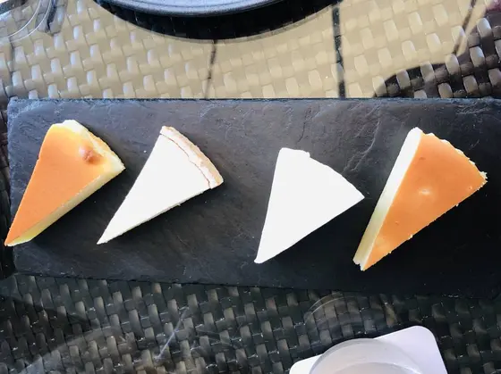 4種のチーズケーキ盛り合わせ