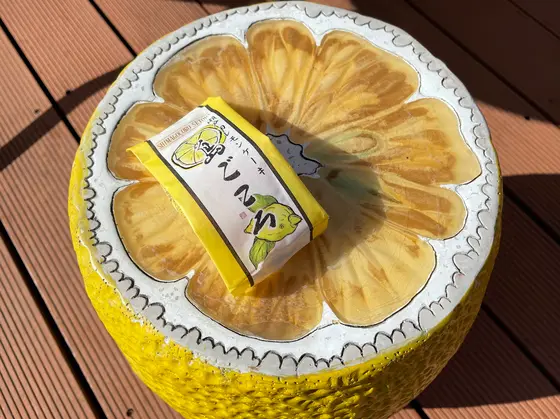 定番土産のレモンケーキをGET