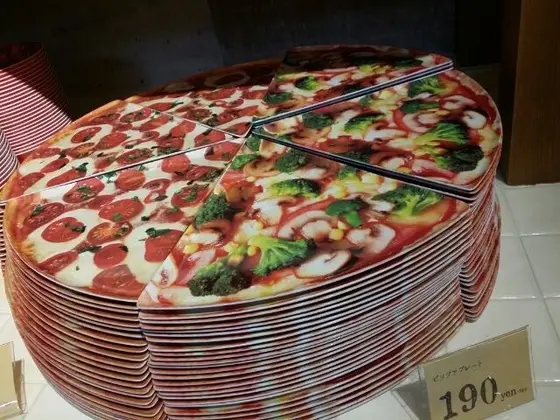 ピザ感MAXのお皿