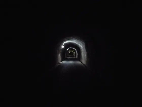 一つ目のトンネル