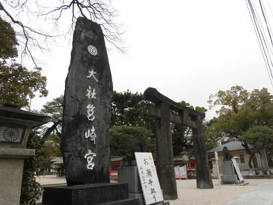 本殿を目の前に