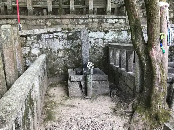 藤吉の墓