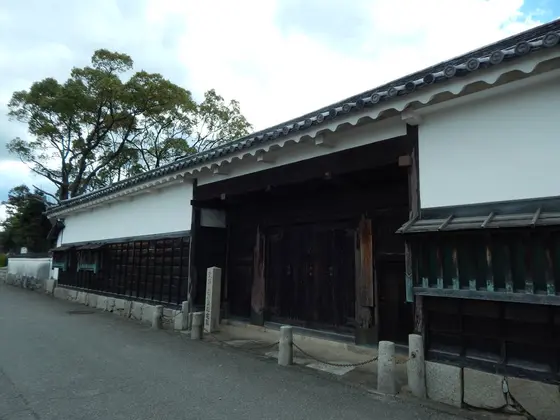 大石邸 長屋門