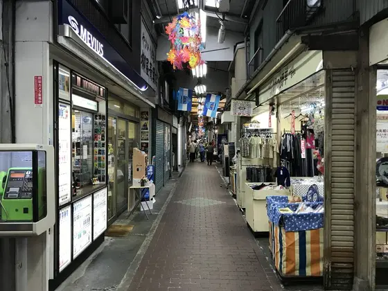 昭和全開の商店街
