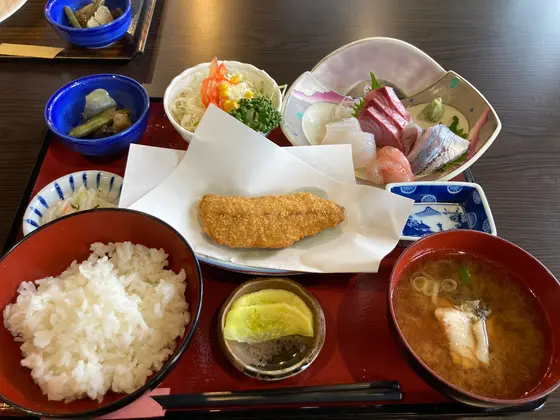 魚津丸定食