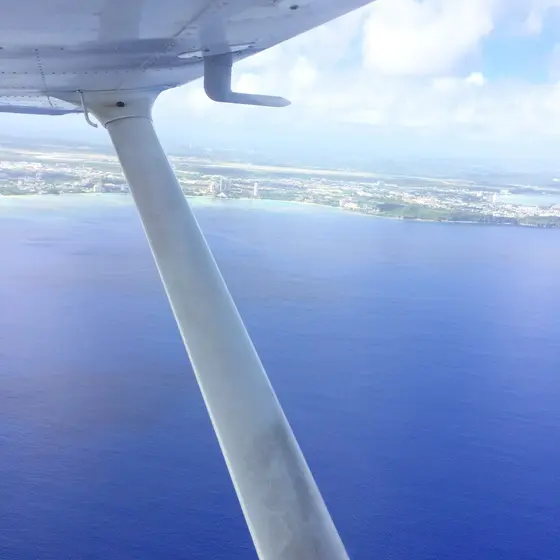 空から眺めるグアム島