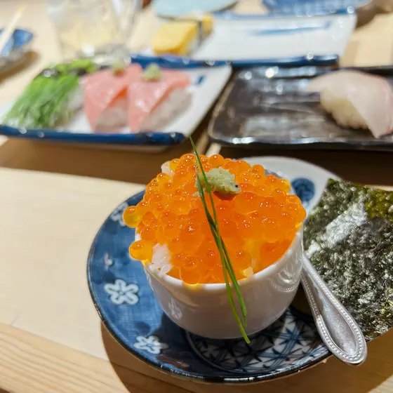 いくらちょこ丼