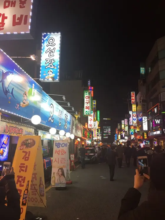江南庶民の繁華街