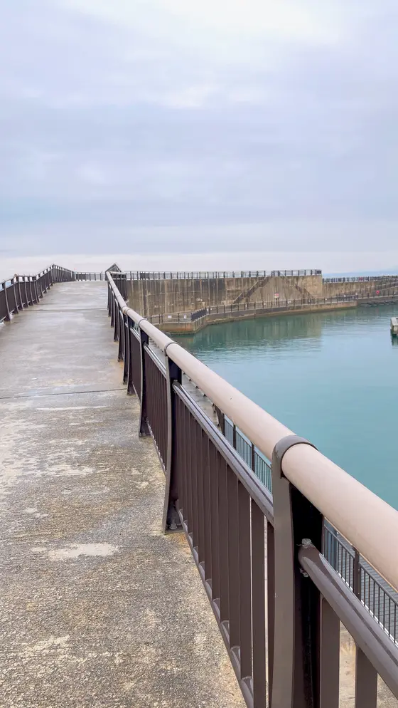 親水防波堤
