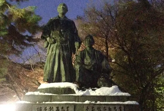 坂本龍馬・中岡慎太郎の銅像