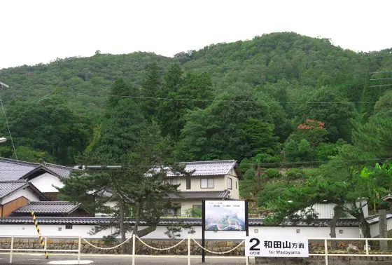 駅から竹田城跡が見れます